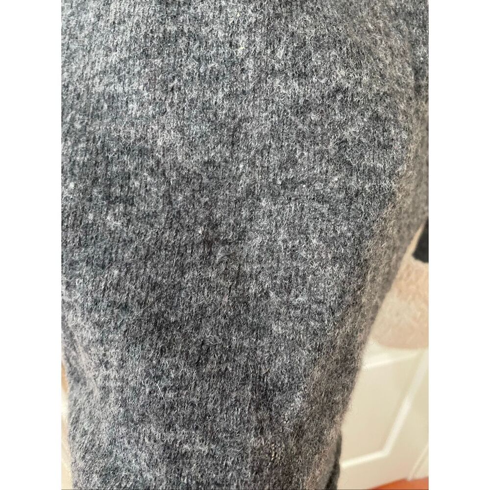 Tory Burch Grey & Off White Cable Knit Neck & Cuffs Turtleneck Sweater - Picture 5 of 7